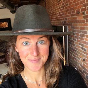 Meet your Posher, Betsy